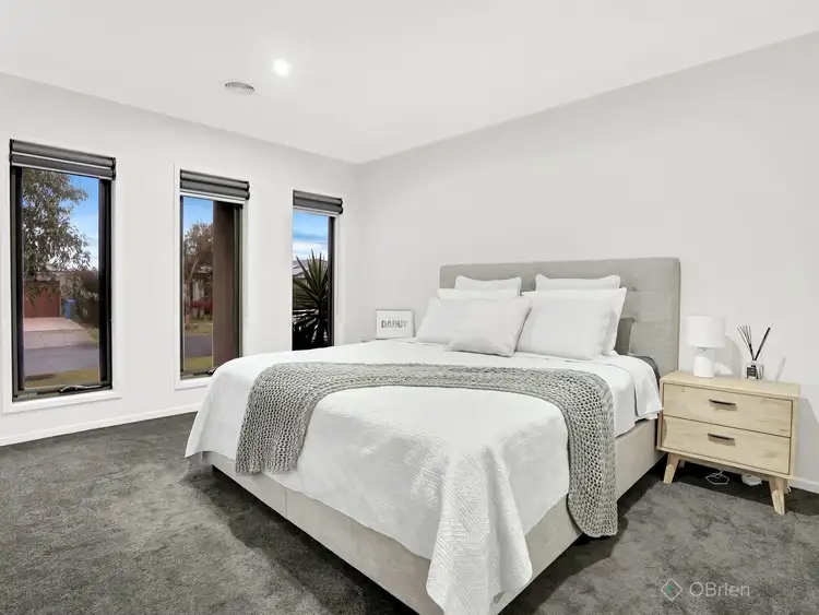 Third view of Homely house listing, 8 Cloverbank Drive, Cranbourne East VIC 3977