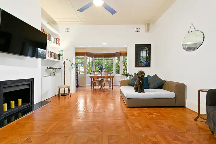 Third view of Homely unit listing, 4/4 Holdsworth Avenue, Elizabeth Bay NSW 2011