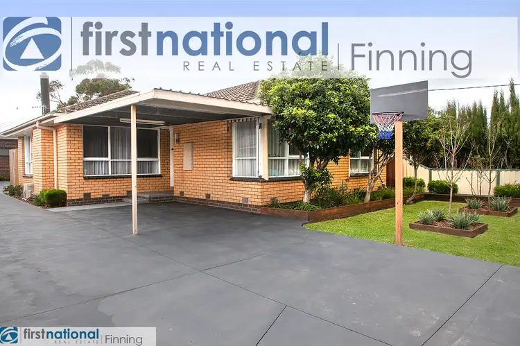 28 Harry Street, Cranbourne VIC 3977