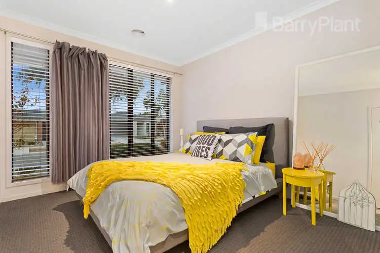 Fifth view of Homely house listing, 27 Viewside Crescent, Craigieburn VIC 3064