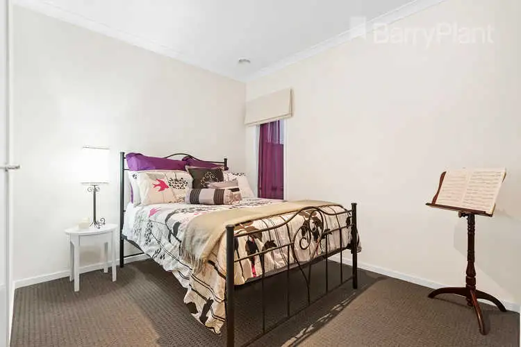 Sixth view of Homely house listing, 27 Viewside Crescent, Craigieburn VIC 3064