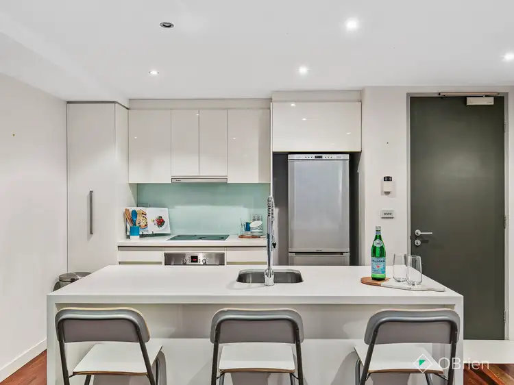 Second view of Homely apartment listing, 2/25 Nepean Highway, Aspendale VIC 3195