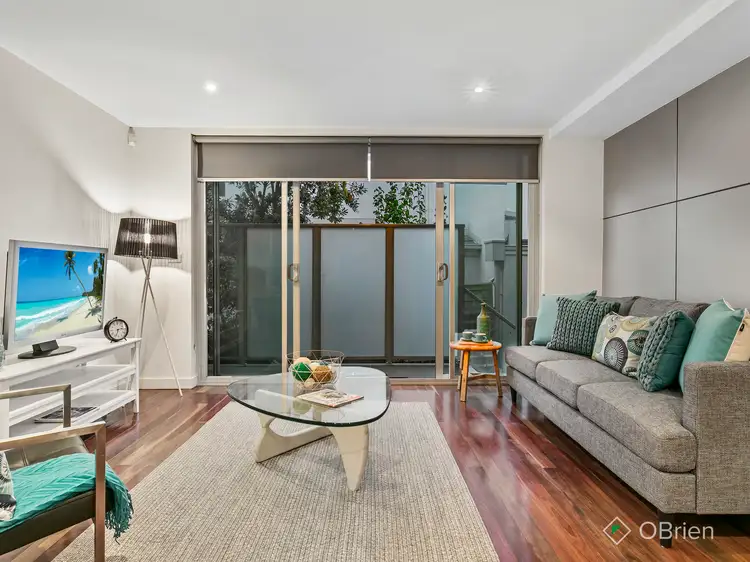 Third view of Homely apartment listing, 2/25 Nepean Highway, Aspendale VIC 3195