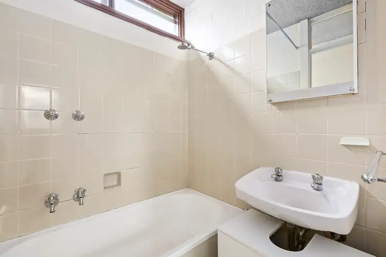 Sixth view of Homely apartment listing, 5/12 Tivoli Road, South Yarra VIC 3141