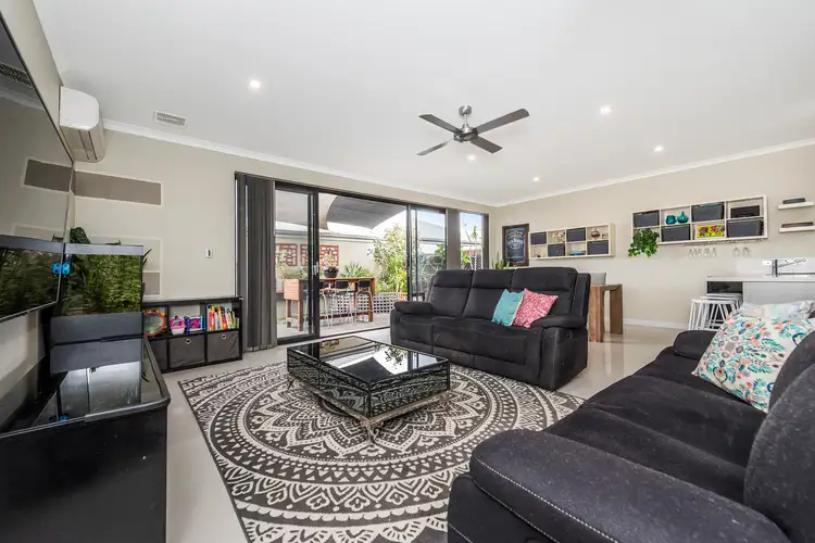 23 Coldstream Pass, Ellenbrook WA 6069