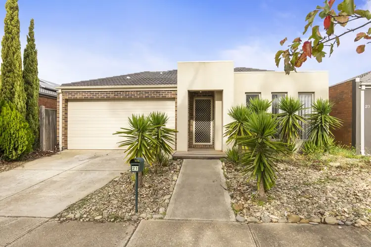 21 Solander Grove, Tarneit VIC 3029