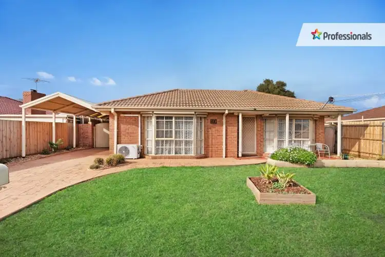 10 Buckingham Drive, Werribee VIC 3030