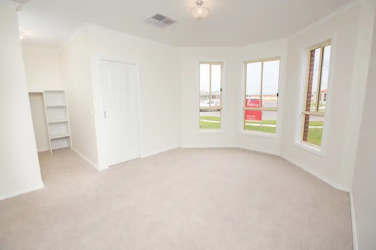 Sixth view of Homely house listing, 4 Cabernet Court, Mildura VIC 3500