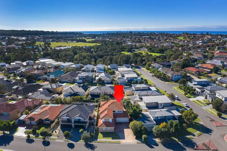 Second view of Homely house listing, 2/16 Seymour Drive, Flinders NSW 2529