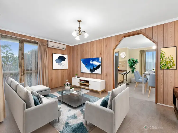 Second view of Homely house listing, 4 Evonne Court, Endeavour Hills VIC 3802