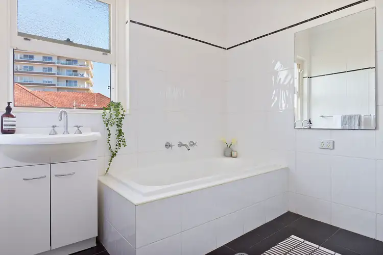 Fifth view of Homely unit listing, 4/125 Sydney Road, Fairlight NSW 2094