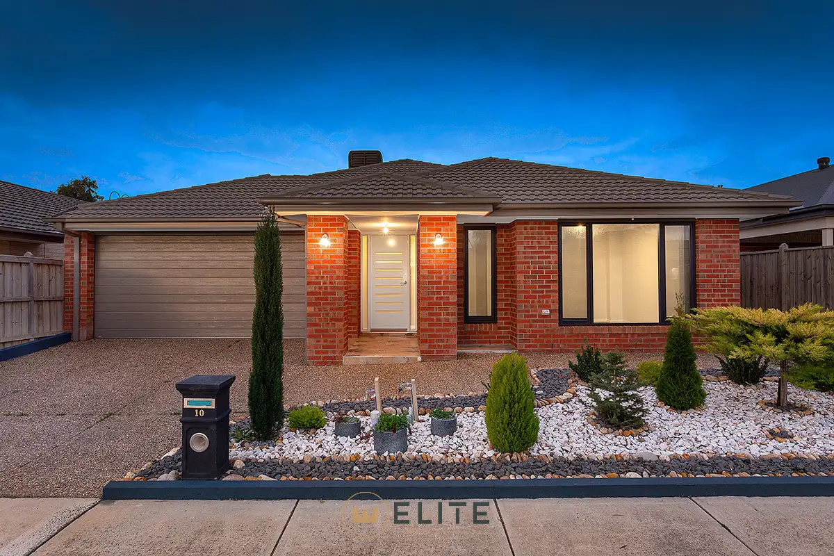 Main view of Homely house listing, 10 Landini Circuit, Cranbourne North VIC 3977