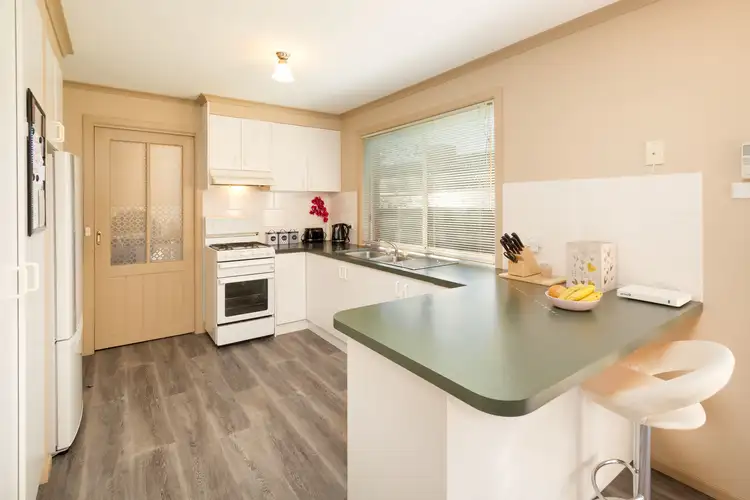 Third view of Homely unit listing, 2/32 Lawson Street, Wodonga VIC 3690