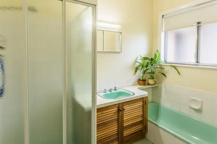 Seventh view of Homely house listing, 5 McKenzie Street, Echuca VIC 3564