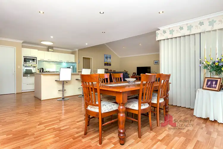 Sixth view of Homely house listing, 8 Heritage Close, Leschenault WA 6233