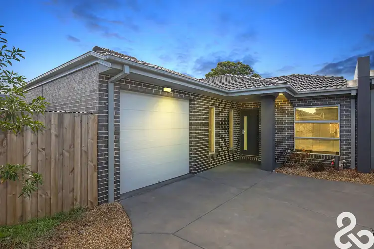 2/74 Reid Street, South Morang VIC 3752