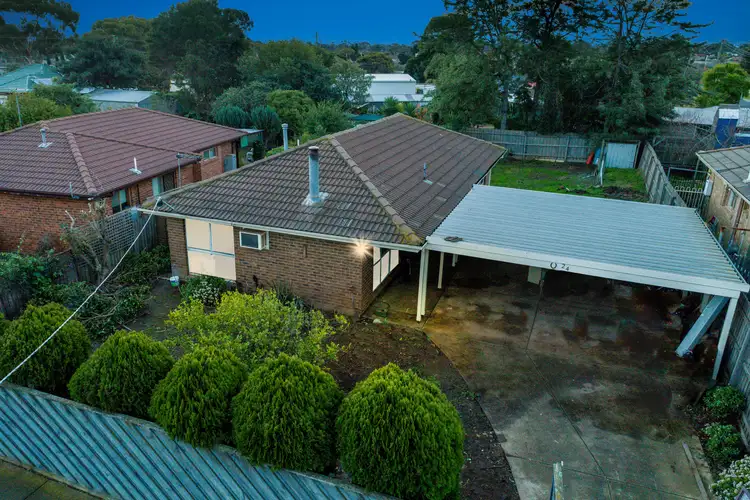 24 Blackwood Drive, Melton South VIC 3338