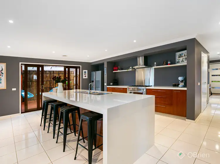43 Sanoma Drive, Skye VIC 3977