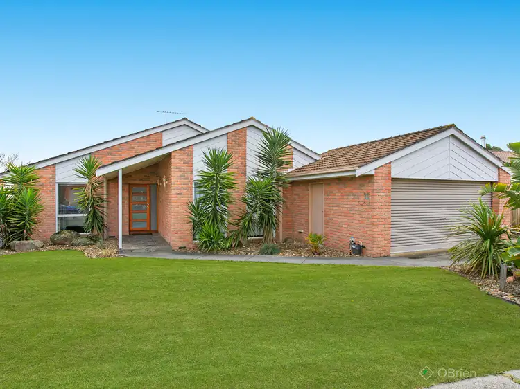 125 Amber Crescent, Narre Warren VIC 3805