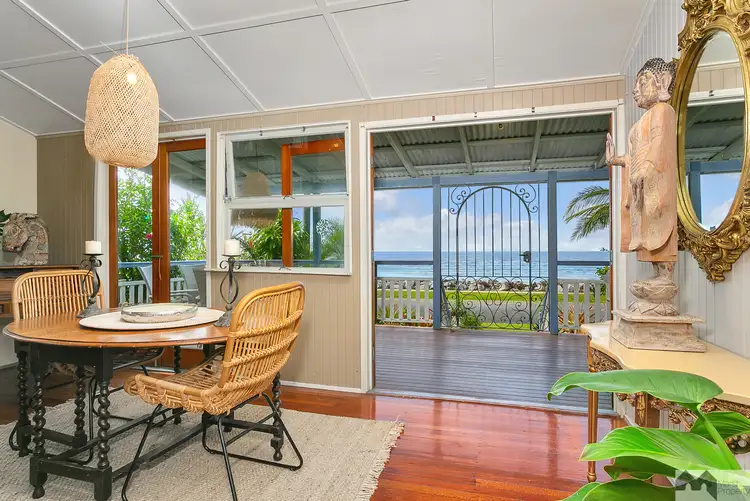 181 O'Shea Esplanade, Machans Beach QLD 4878