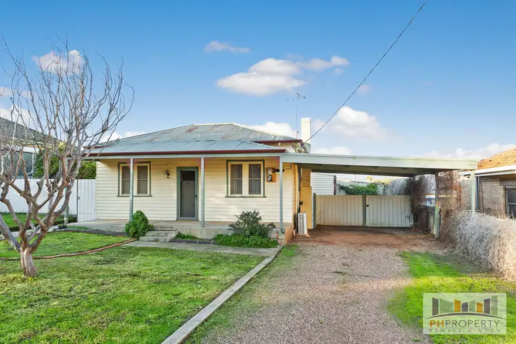 38 Sailors Gully Road, Eaglehawk VIC 3556