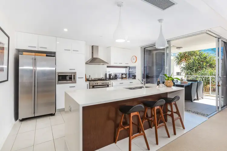 Fifth view of Homely unit listing, 2/11 Eden Avenue, Rainbow Bay QLD 4225