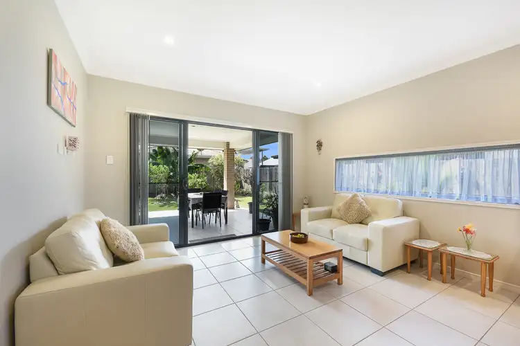 10 Bedford Circuit, Coes Creek QLD 4560