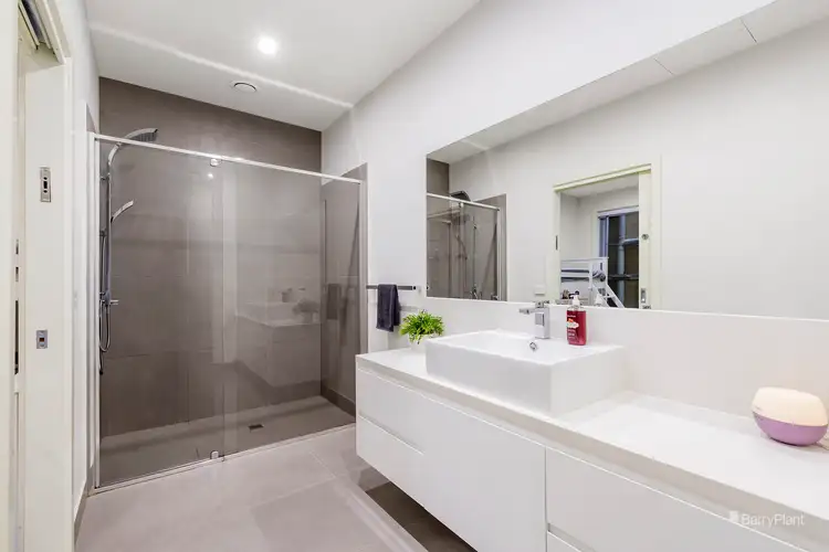 Fourth view of Homely apartment listing, 1/20 Louis Street, Greensborough VIC 3088