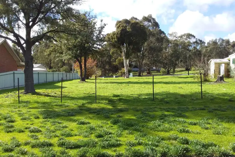 32 Broadway, Dunolly VIC 3472