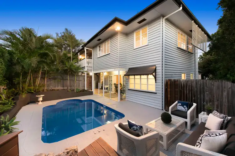 83 Hipwood Avenue, Coorparoo QLD 4151