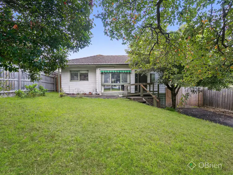 27 Summit Road, Frankston VIC 3199