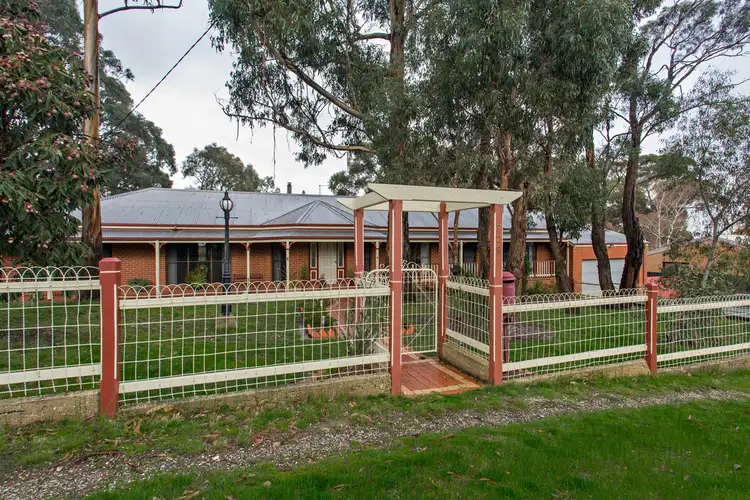 400 Fussell Street, Canadian VIC 3350