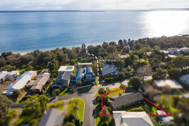 25 Beach Street, Cowes VIC 3922