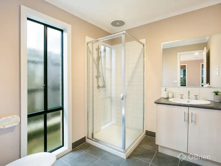 Sixth view of Homely house listing, 2 Venezia Way, Skye VIC 3977