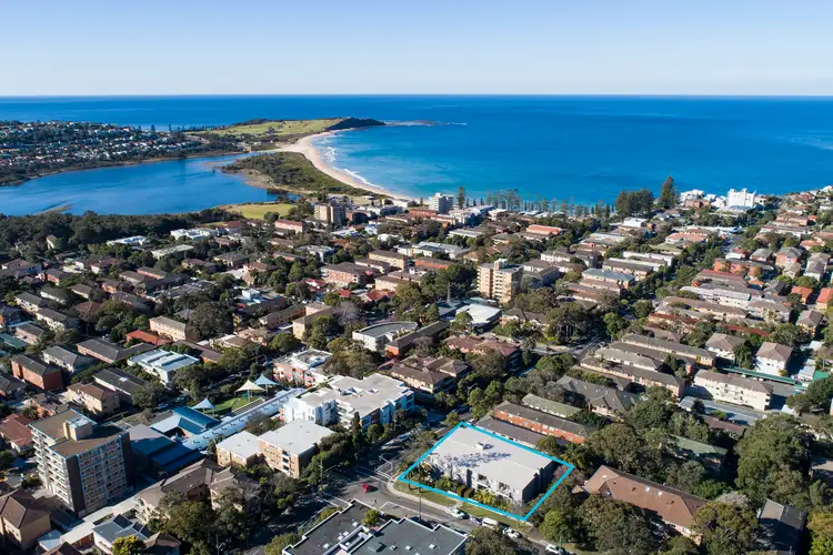 Third view of Homely apartment listing, 5/2-6 The Crescent, Dee Why NSW 2099