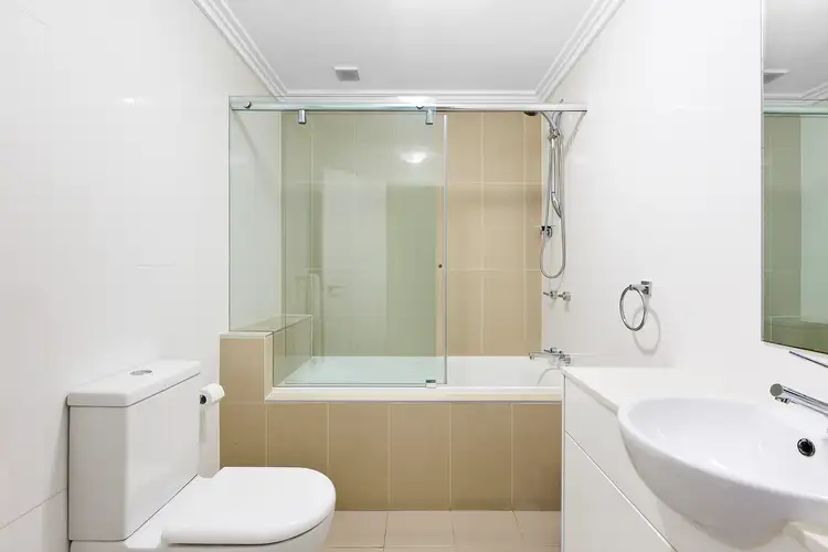 Sixth view of Homely apartment listing, 5/2-6 The Crescent, Dee Why NSW 2099