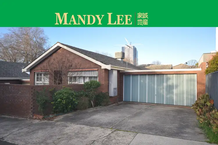 2/13 Kintore Crescent, Box Hill VIC 3128