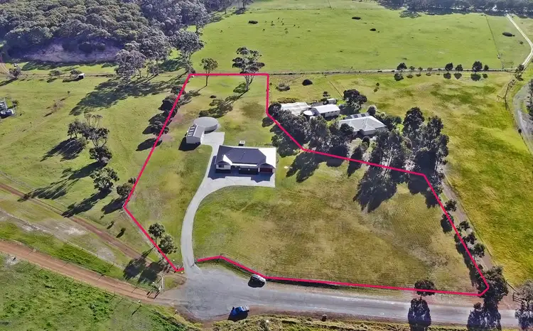 8 Monroe Court, Robinson WA 6330