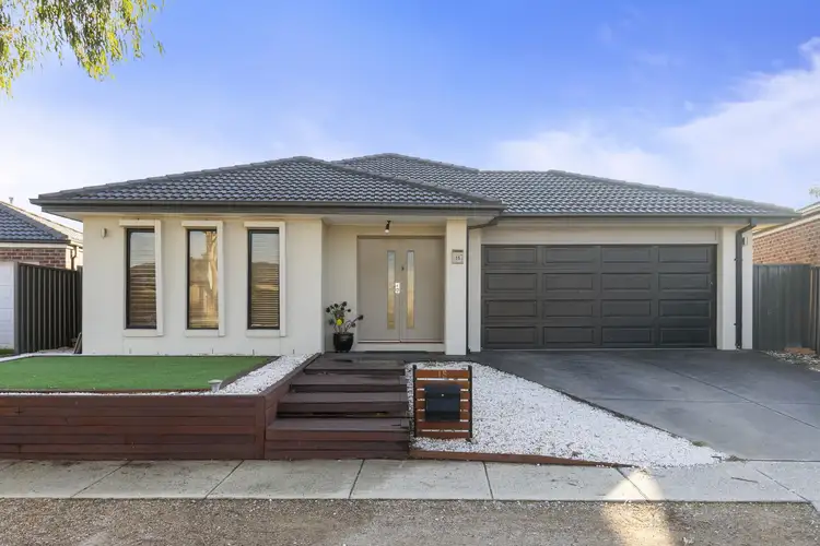 15 Brockwell Crescent
