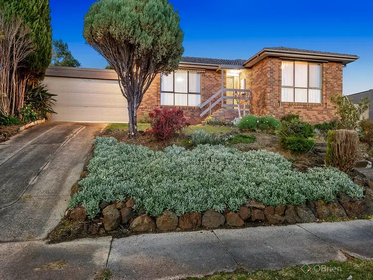 Main view of Homely house listing, 5 Hughes Close, Endeavour Hills VIC 3802