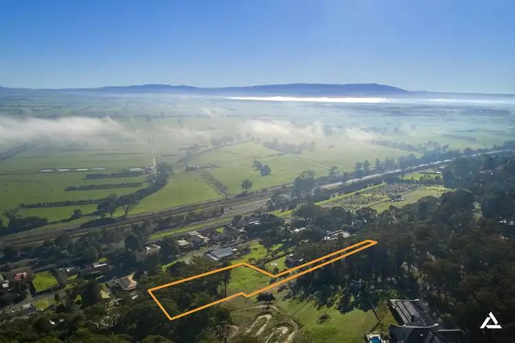 13a Cemetery Road, Trafalgar East VIC 3824