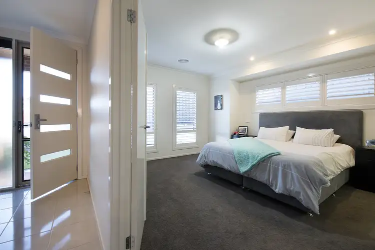 Sixth view of Homely house listing, 11 Cochrane Court, Castlemaine VIC 3450