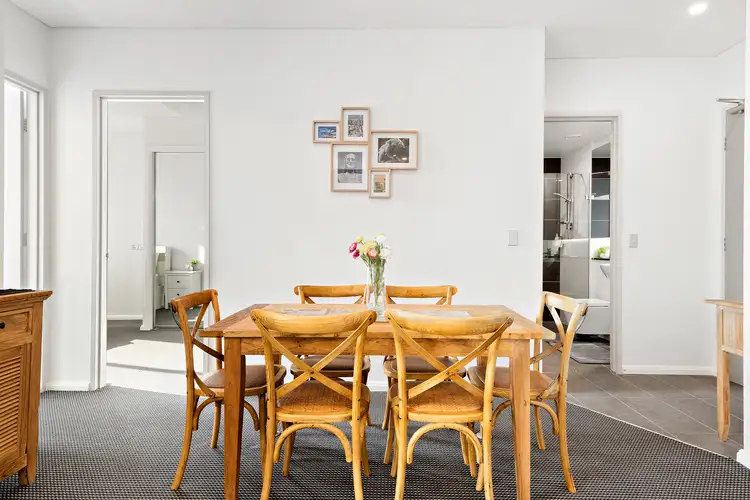 206/7 Mallard Lane, Warriewood NSW 2102