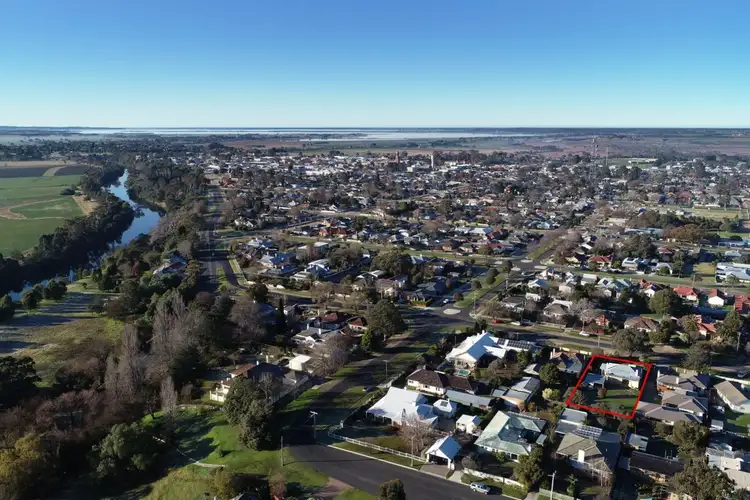Second view of Homely house listing, 16 Murphy Street, Bairnsdale VIC 3875