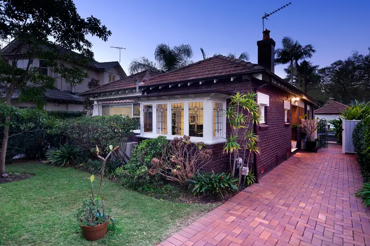8 Iluka Avenue, Manly NSW 2095