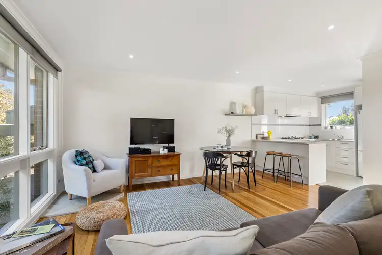2/813 Nepean Highway, Mornington VIC 3931