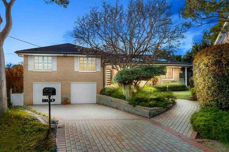 33 Lochinvar Parade, Carlingford NSW 2118
