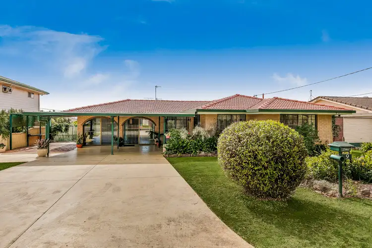 9 Lyndhurst Court, Newtown QLD 4350