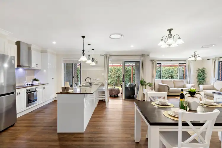 72 Redgum Drive, Regents Park QLD 4118