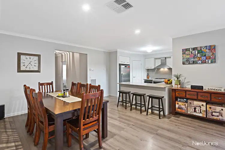 Sixth view of Homely house listing, 7 Tiverton Circuit, Mooroolbark VIC 3138